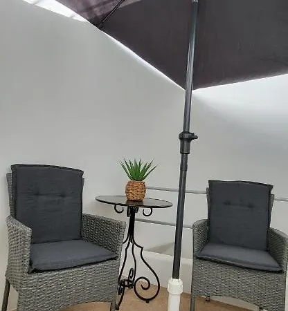 Apartment Spacious Stylish
